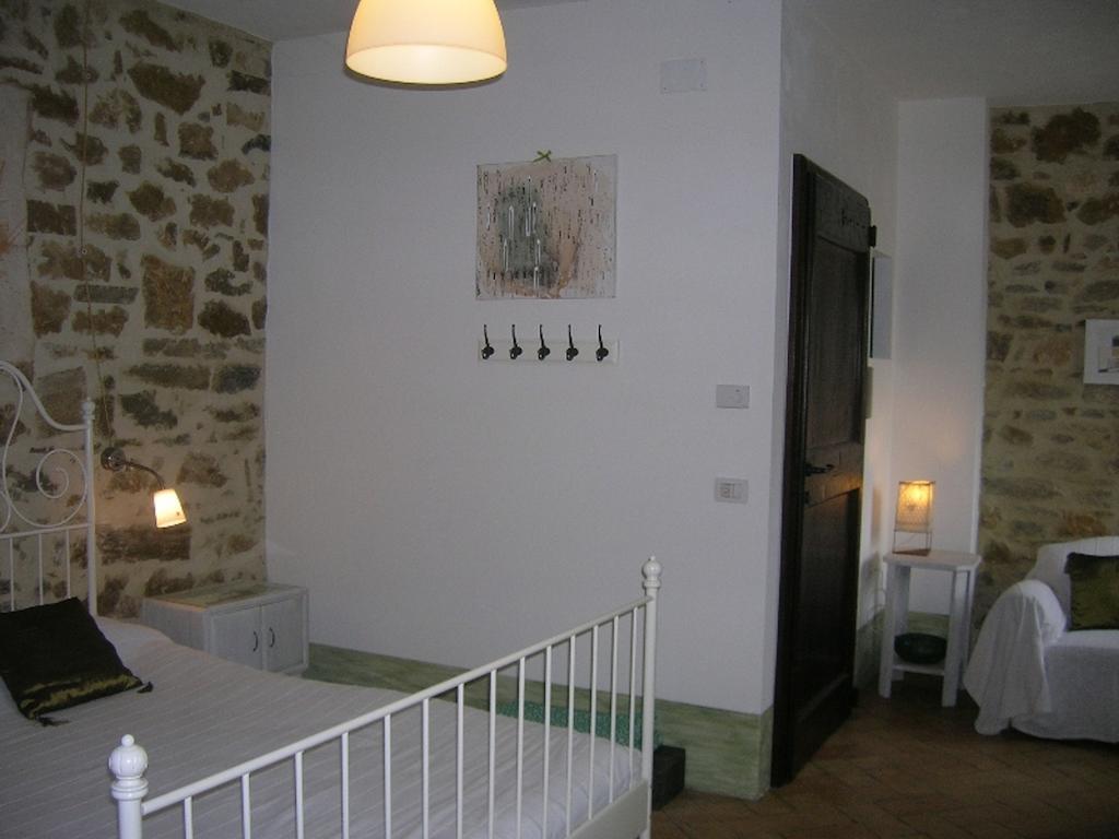 Carbonesca Agriturismo Carestoヴィラ エクステリア 写真